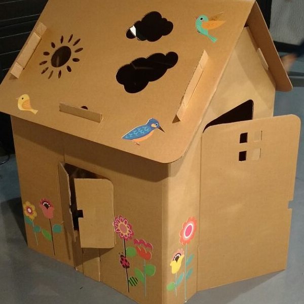 CASA DE CARTON PARA NIÑOS