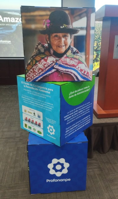 Cubos publicitarios en perú