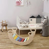 Cama mecedora de madera para niños
